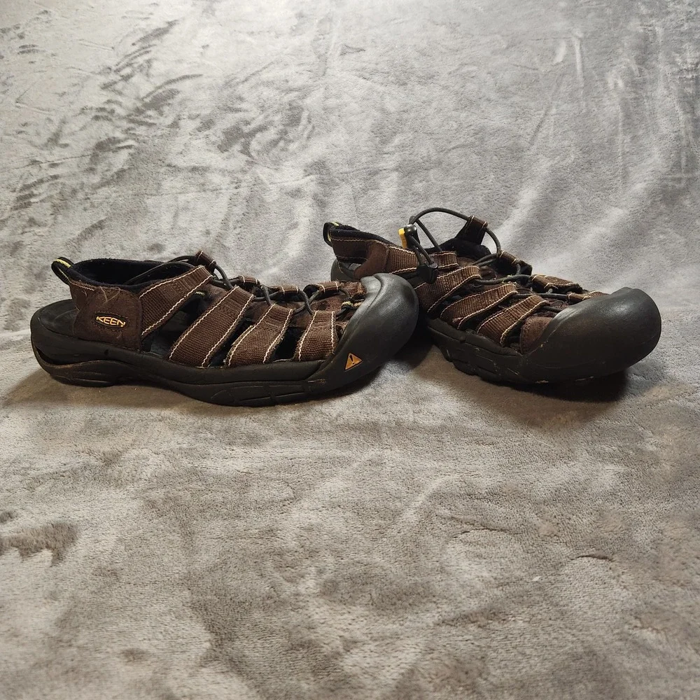 Keen Sandals Mens 11 Brown Newport H2 Water Proof Closed Toe Hybrid Hiking